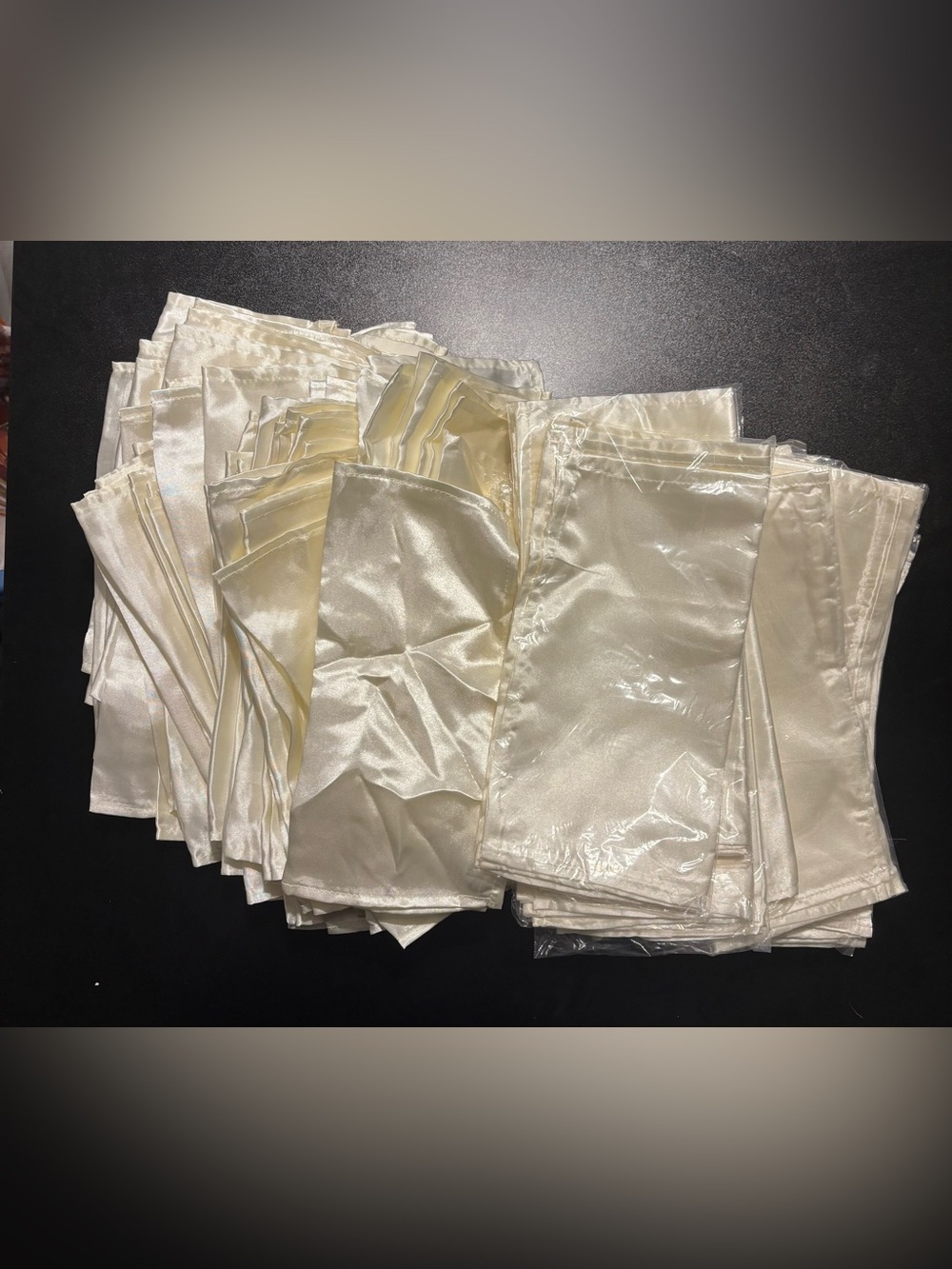 Unbranded Cream Satin Kitchen Napkins
256 (some new, others in new packaging)